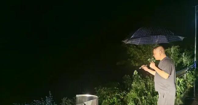 慈利縣楊柳鋪鄉(xiāng)|齊心協(xié)力，奮戰(zhàn)防汛一線
